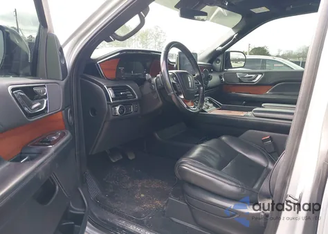 2019 Lincoln Navigator Select z USA, uszkodzony, nr VIN 5LMJJ2HT3KEL04756